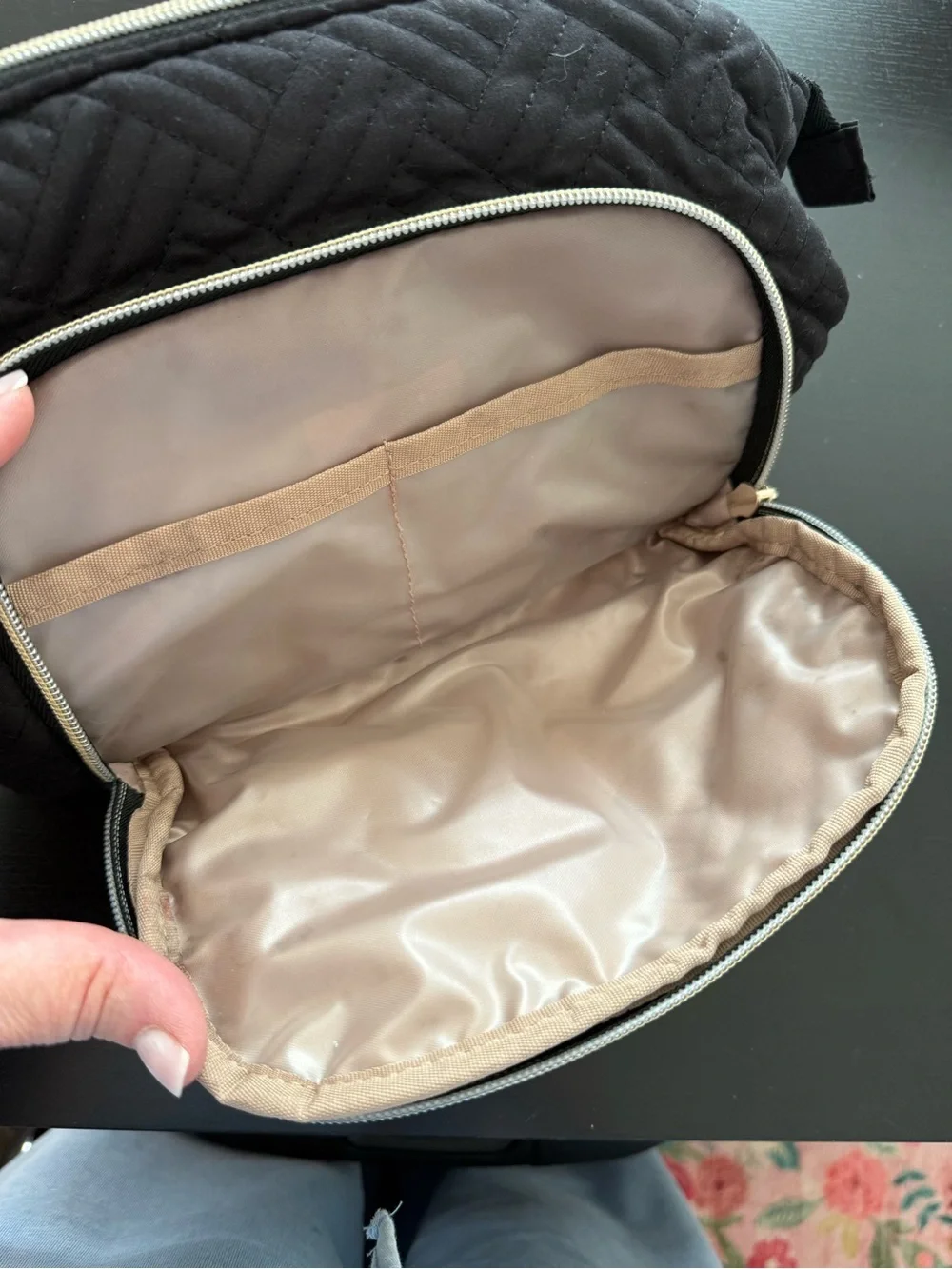 BAGSMART Black quilted herringbone pattern toiletries/makeup bag